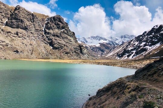 4-Day Guided Tour to El Yeso Reservoir from Lagunillas