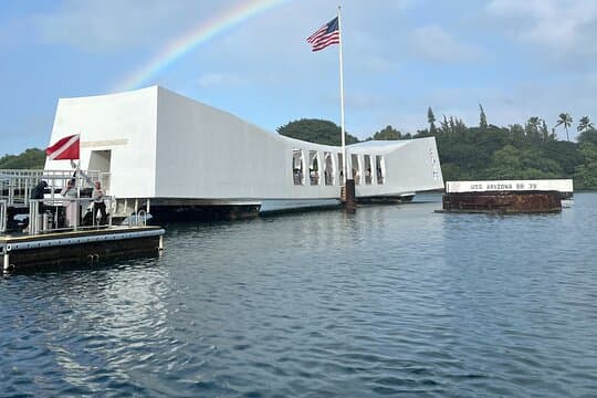 #1 Private VIP Tour - Arizona Memorial & Historic Royal Honolulu 