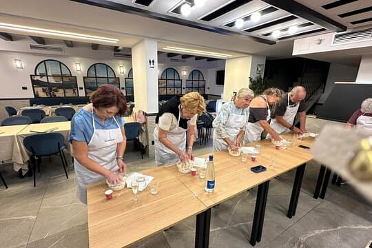 Pizza Class in Naples from Rome via High Speed Train